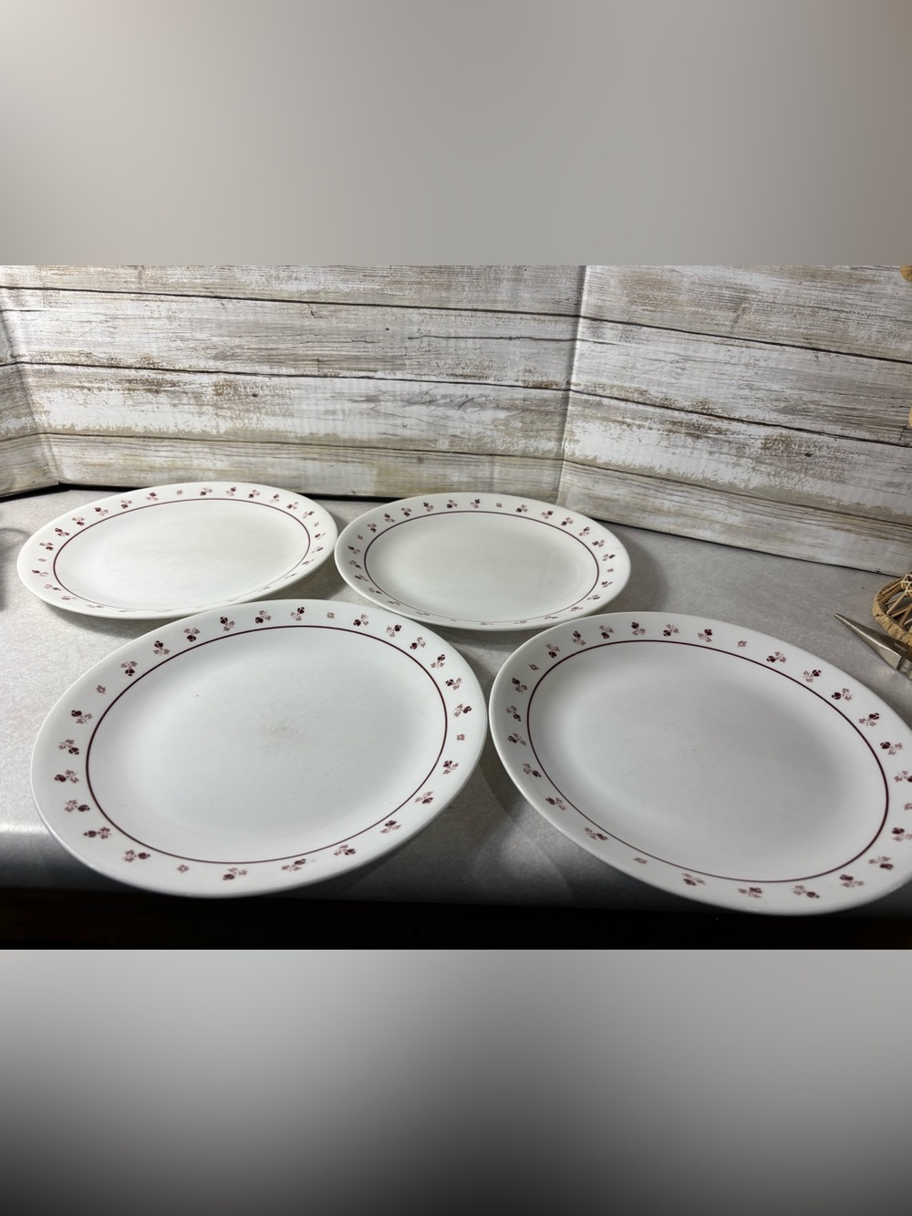 Set of 4 vintage 10.5” dinner plates Corelle Burgundy Rose design